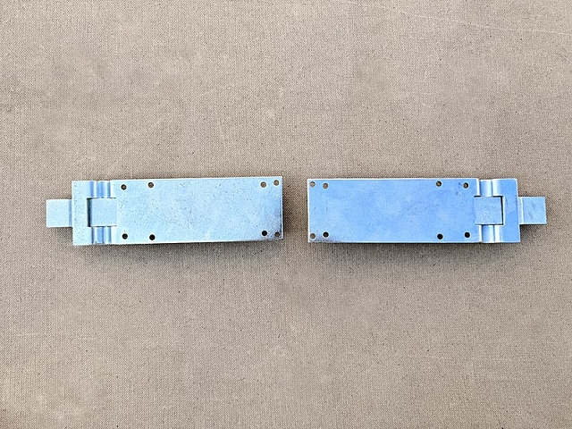 Замок бокового борта Schmitz левый 930116401