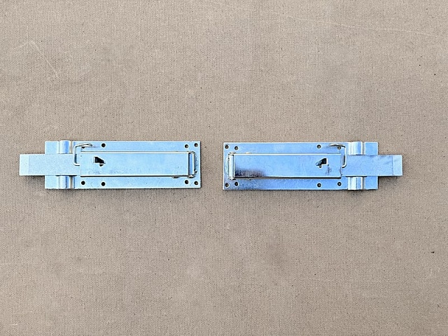 Замок бокового борта Schmitz правый 930116400